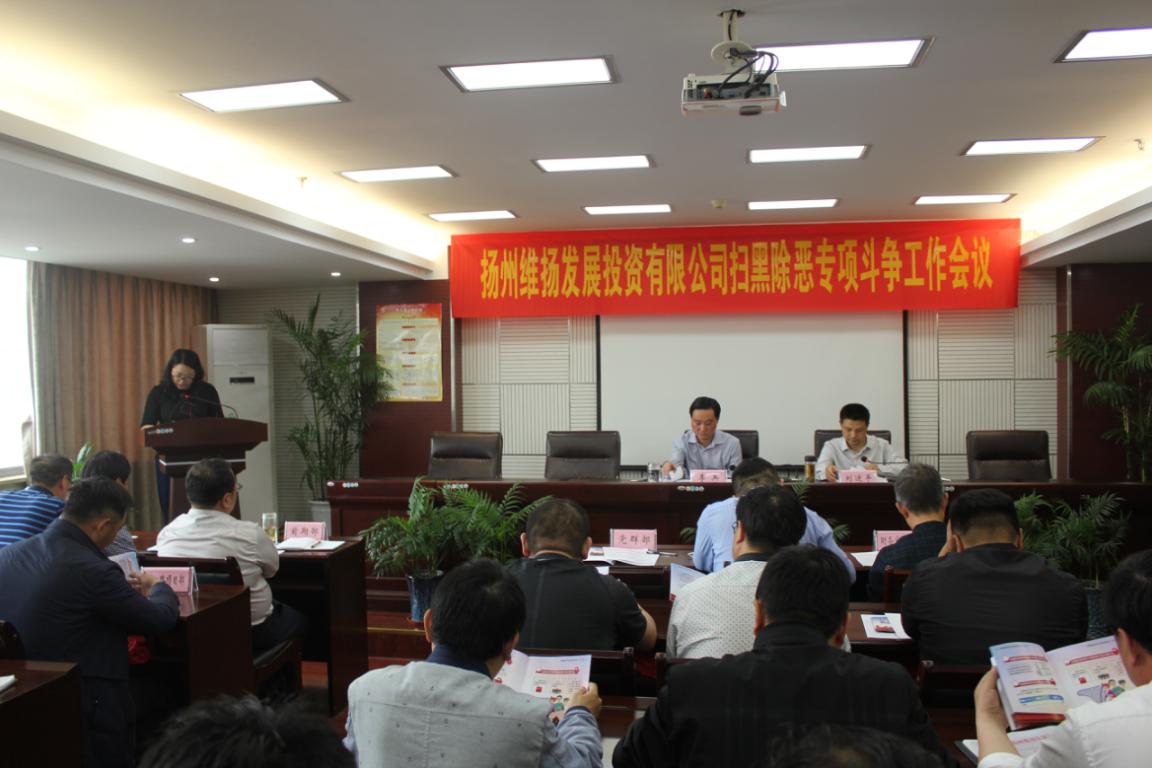 听英语.jpg 听英语.jpg